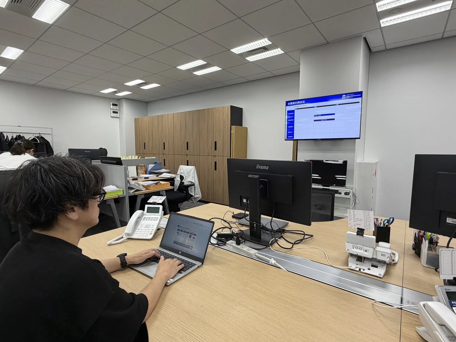 サイネージ利用シーン 2